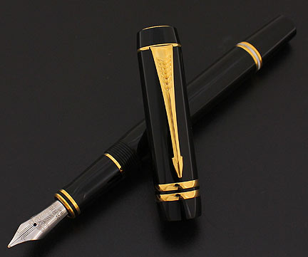 Parker Duofold International Streamlined Black Fountain Pen